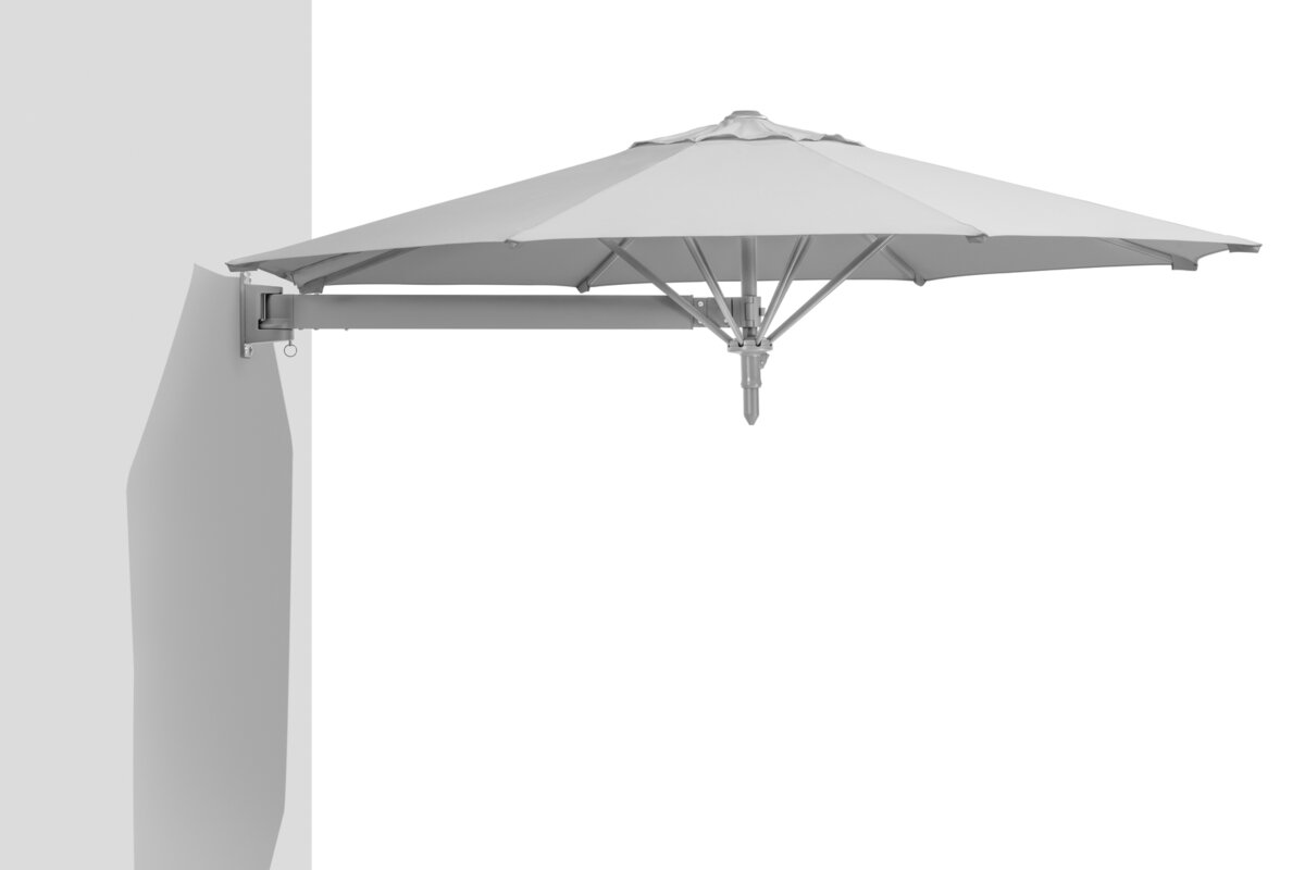 Schneider Sonnenschirm Muro in Silbergrau, 250 cm Durchmesser, an Wand montiert, mit eingefahrenem Ausleger.